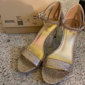 Michael Kors gold shimmery heels!